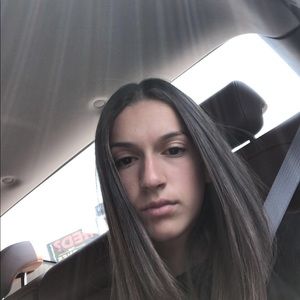 Meet your Posher, Brianna